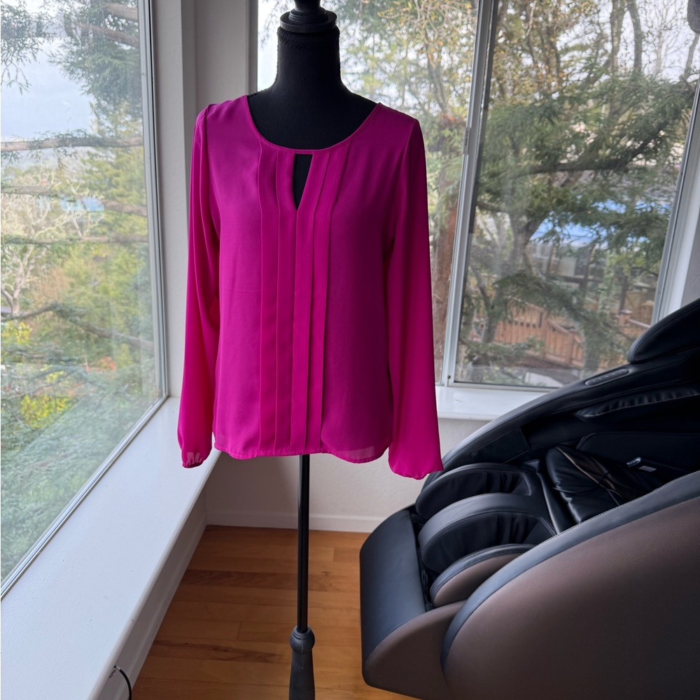 LIKE NEW Express Fuchsia Pink Pleated Long Sleeve Blouse XS